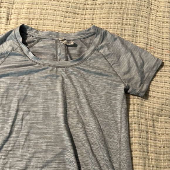 Heathered Gray Workout Top - Picture 2 of 4